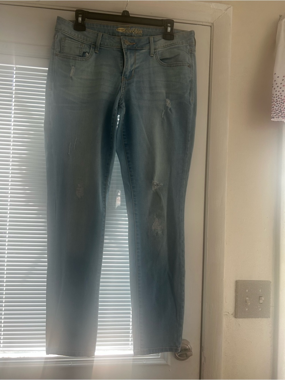 Old Navy Light Blue Skinny Jeans with Subtle Distressing
